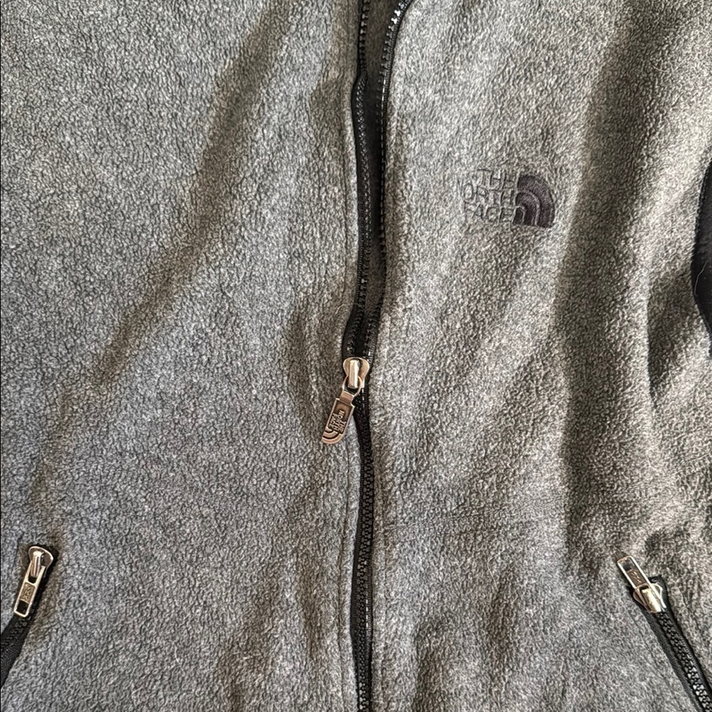 VTG men’s The Northface Vest medium - Picture 2 of 4
